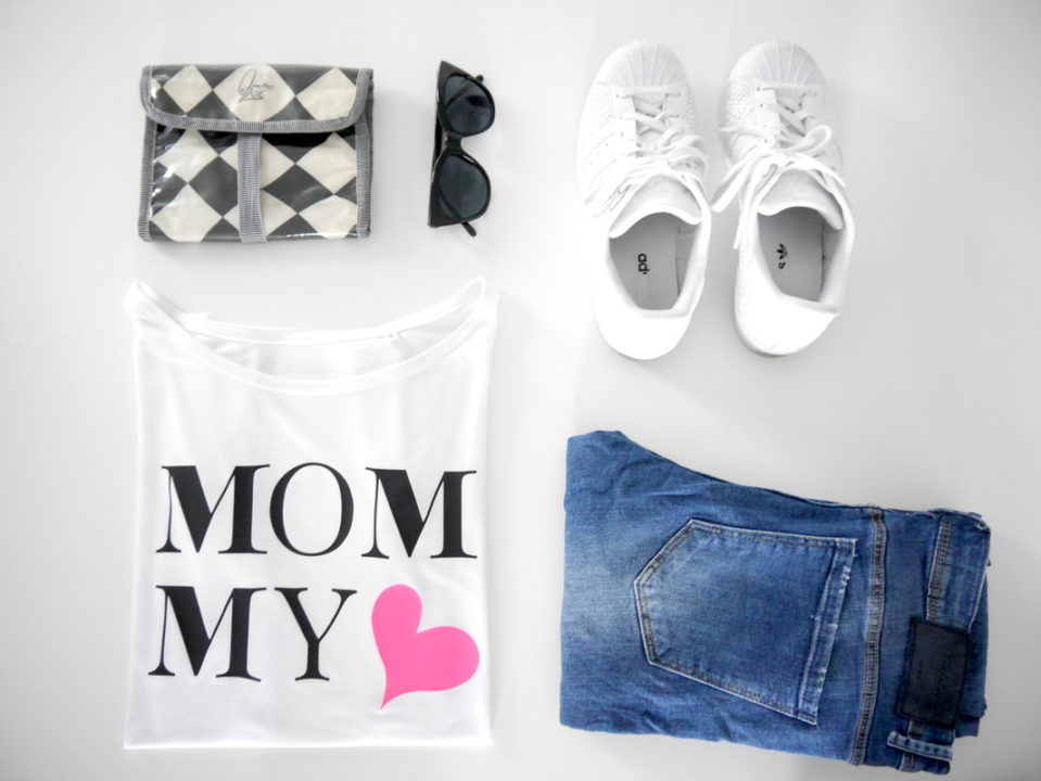 Minimenschlein-Shirt-fuer-Mamas-Mommy-Shirt-Tshirt-Mamas-stylisch-mom