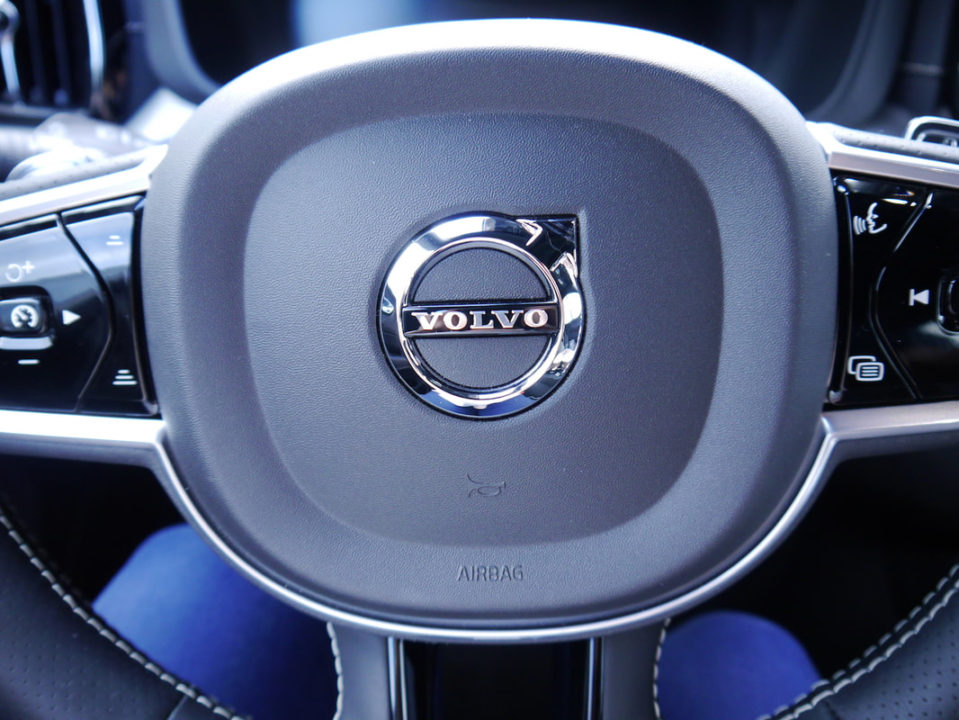 Volvo-XC60-Familienauto-Sicher-von-A-nach-B